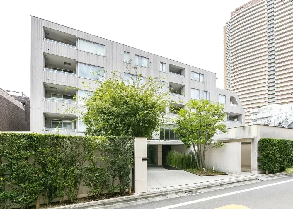 ブランズ市谷仲之町 外観