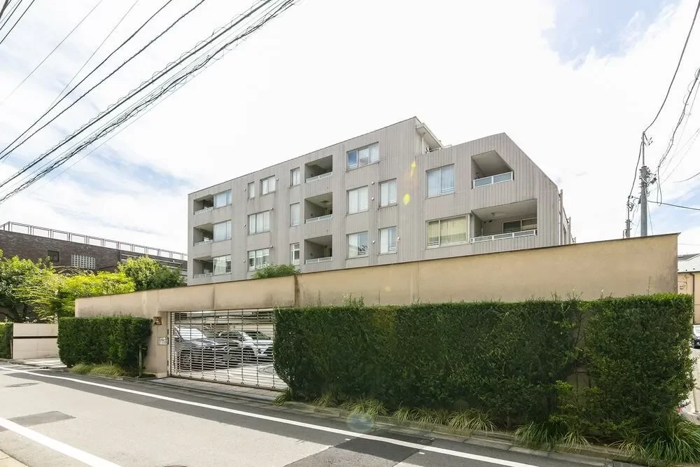 ブランズ市谷仲之町 外観