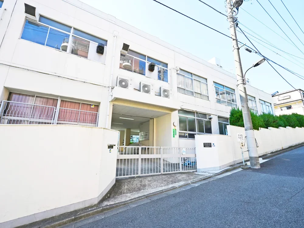 成女学園中学校・成女高等学校