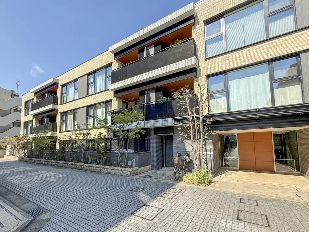 ジオ市ヶ谷払方町 凛の館