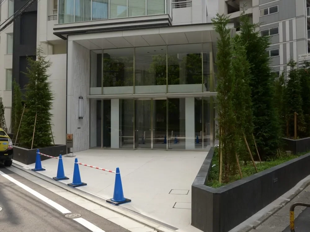 ローレルアイ恵比寿ピアース アプローチ