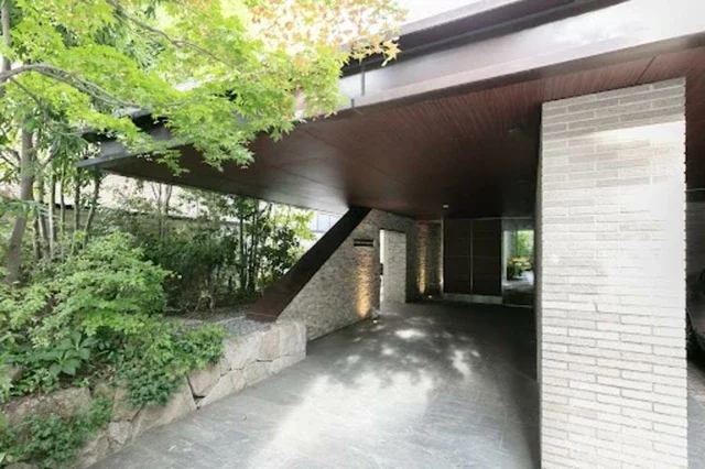 グランドメゾン白金　エントランス