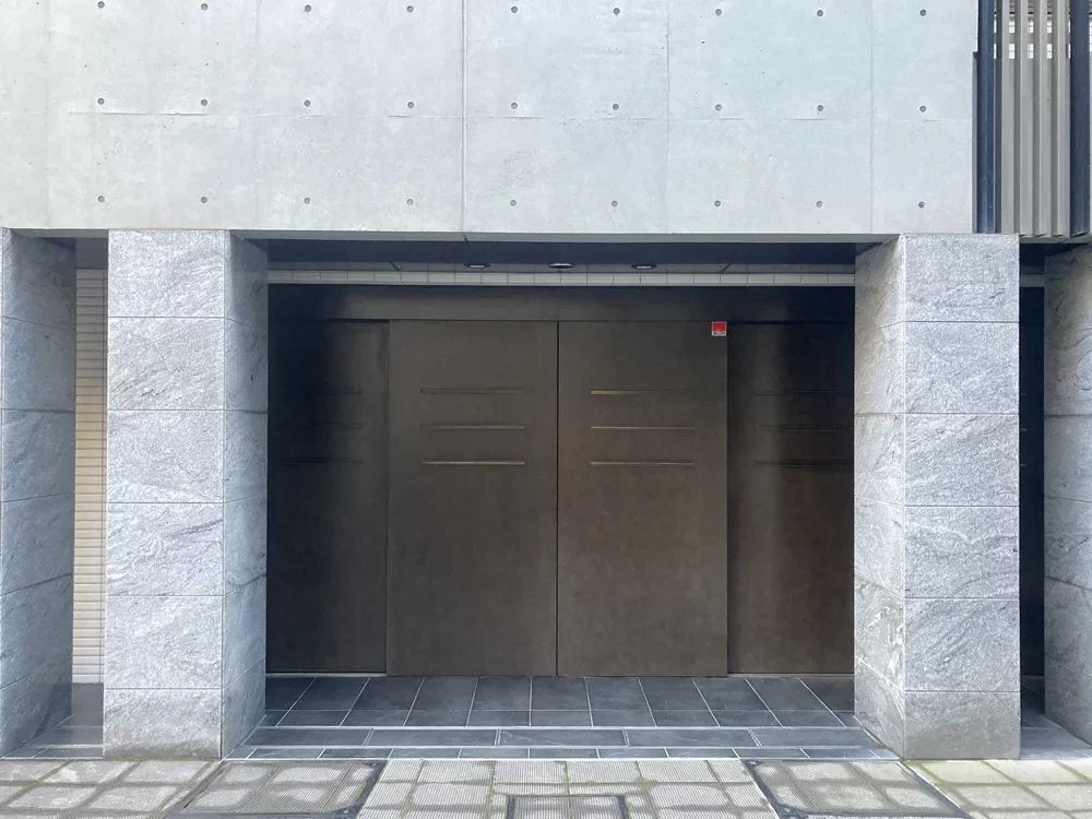 プラウド東京八丁堀 エントランス