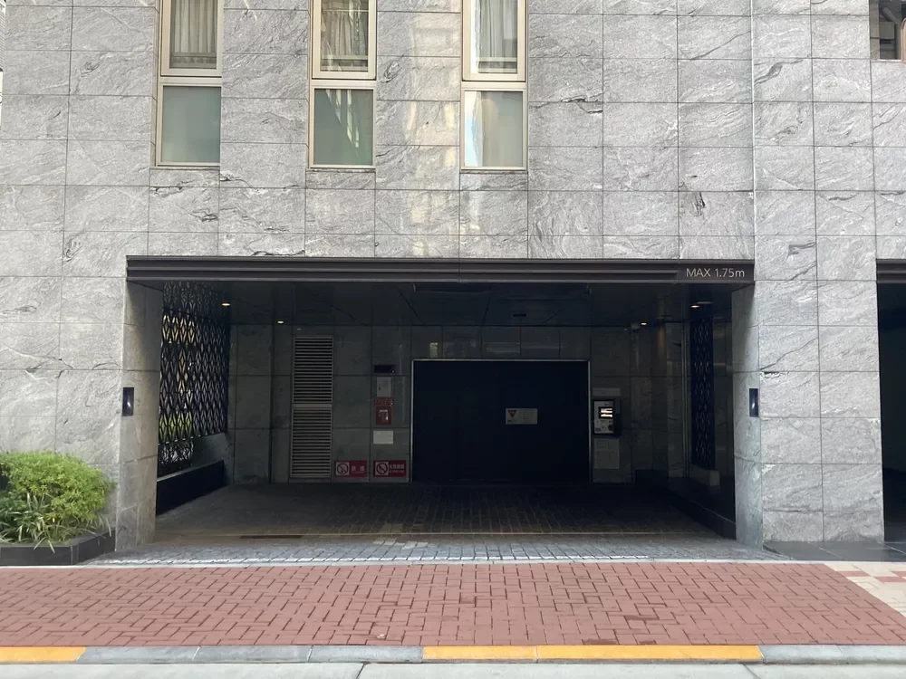 プラウド東京八丁堀 駐車場