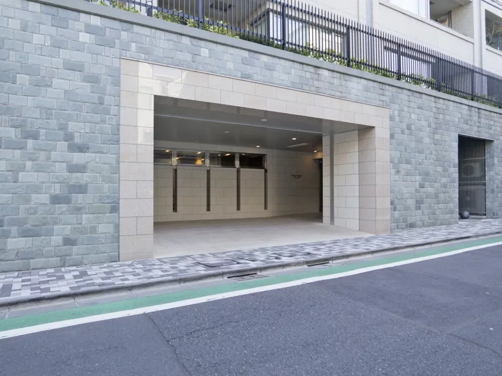 グランスイート不動前シティテラス アプローチ