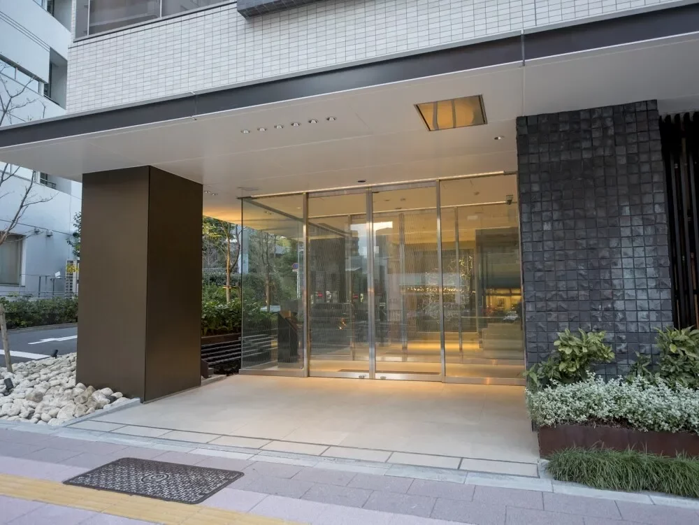 パークリュクス東麻布mono エントランス