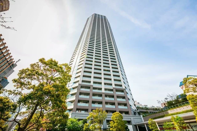 富久クロスコンフォートタワー外観