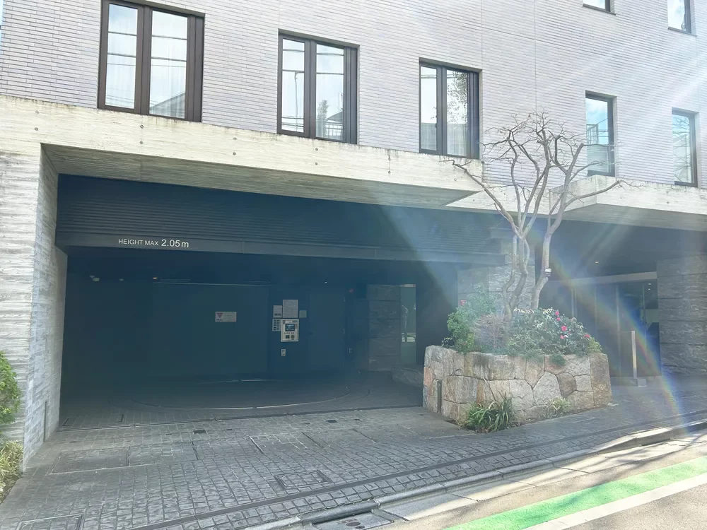 グランドメゾン上原レジデンス 駐車場