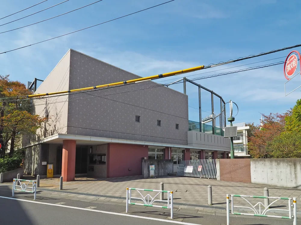 渋谷区立上原中学校