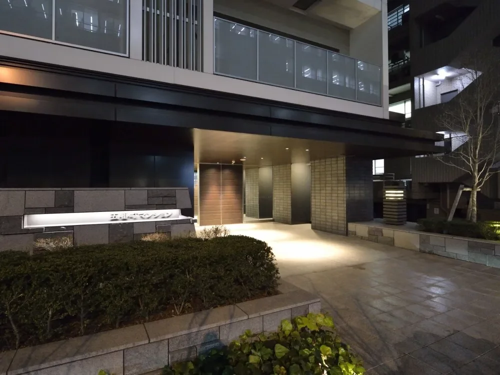 五番町マンション メインエントランス