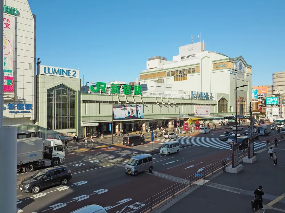 新宿駅南口