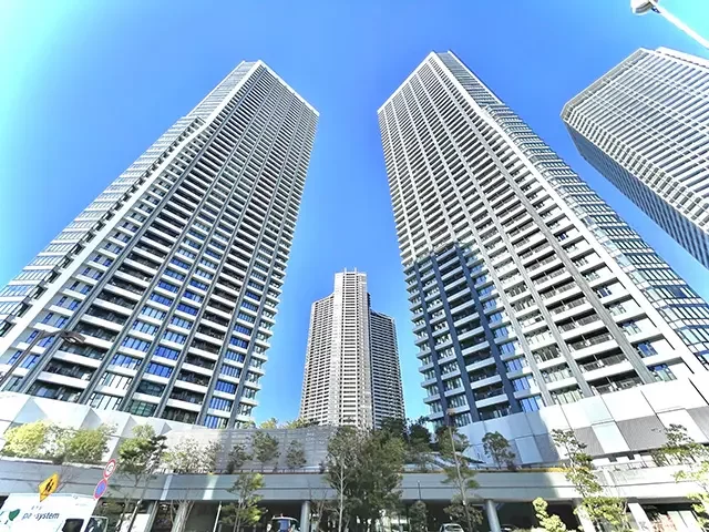 DEUX TOURS（ドゥ・トゥール）