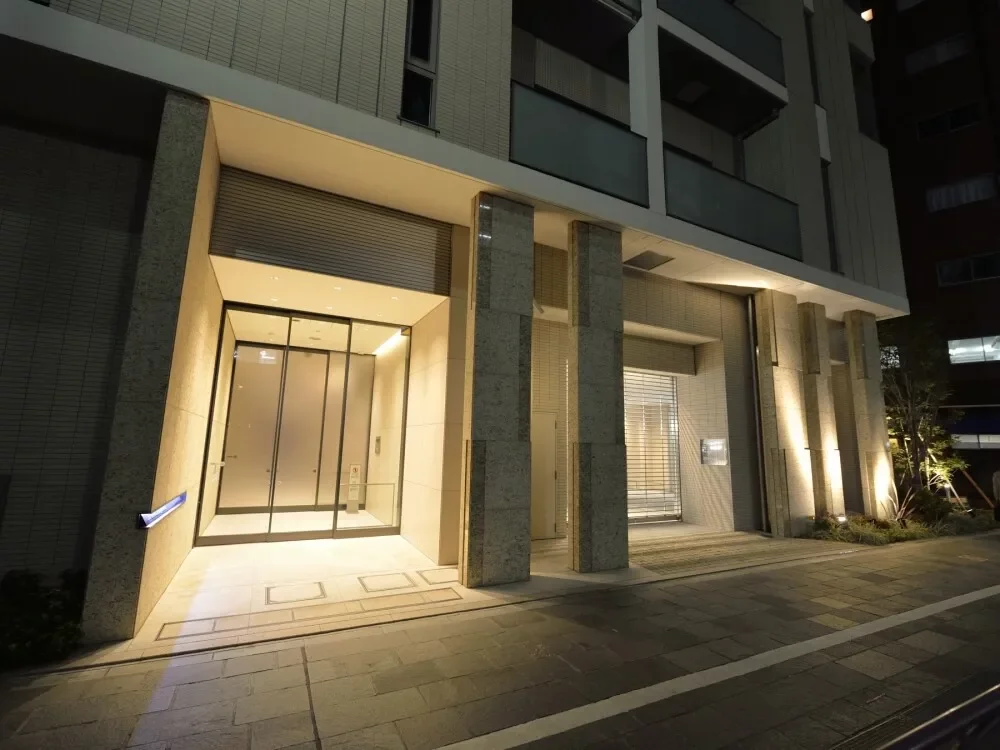 プレミスト麹町 エントランス