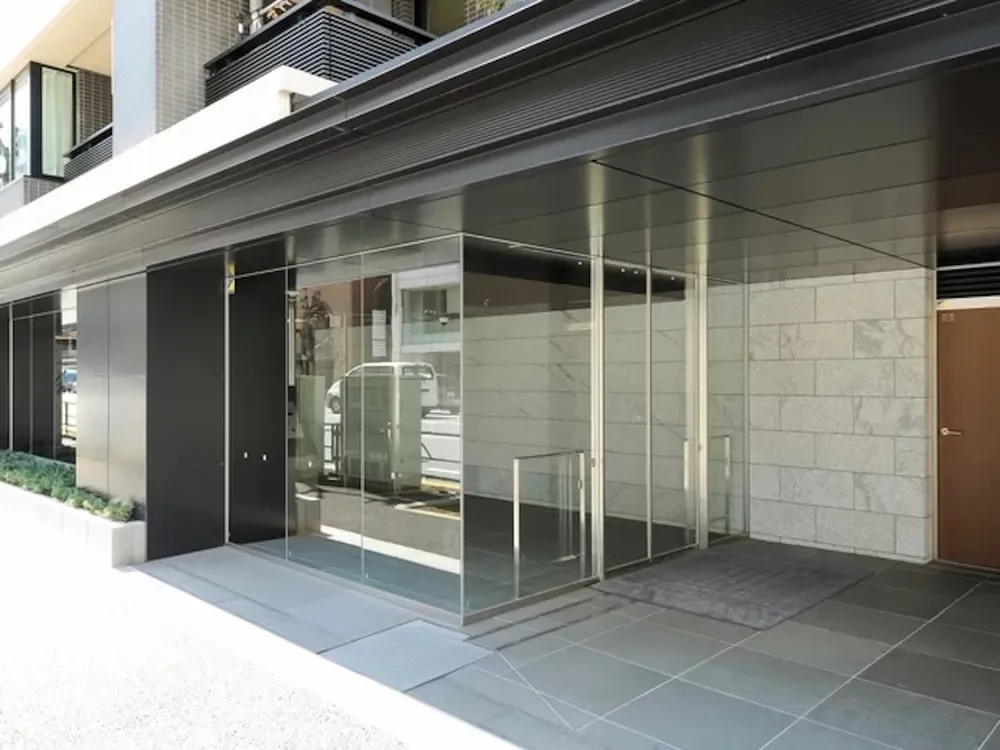 ジオ御苑内藤町 エントランス