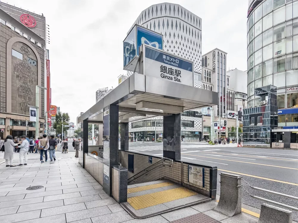 銀座線銀座駅