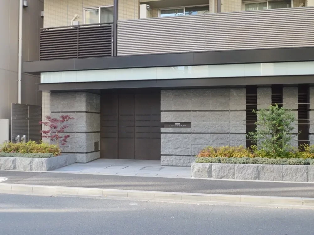 プラウド日本橋三越前 アプローチ