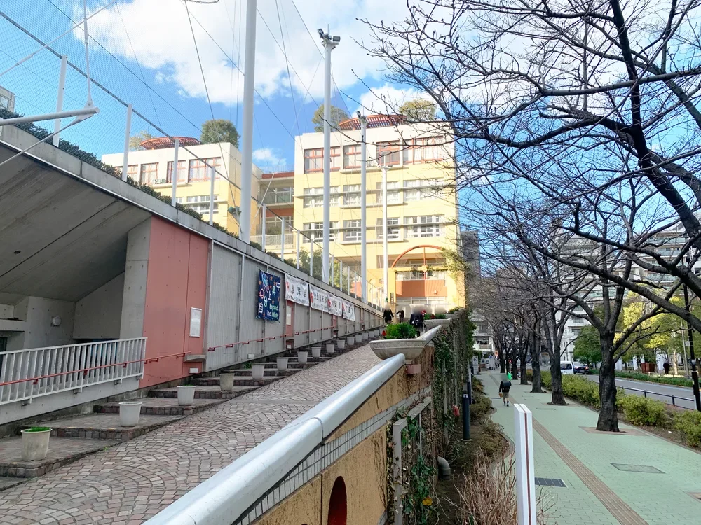 品川区立日野学園中学校