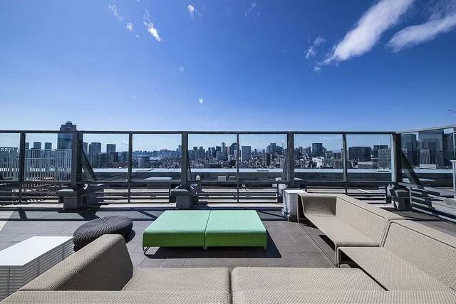 ブリリアザタワー東京　八重洲アベニュー スカイラウンジ