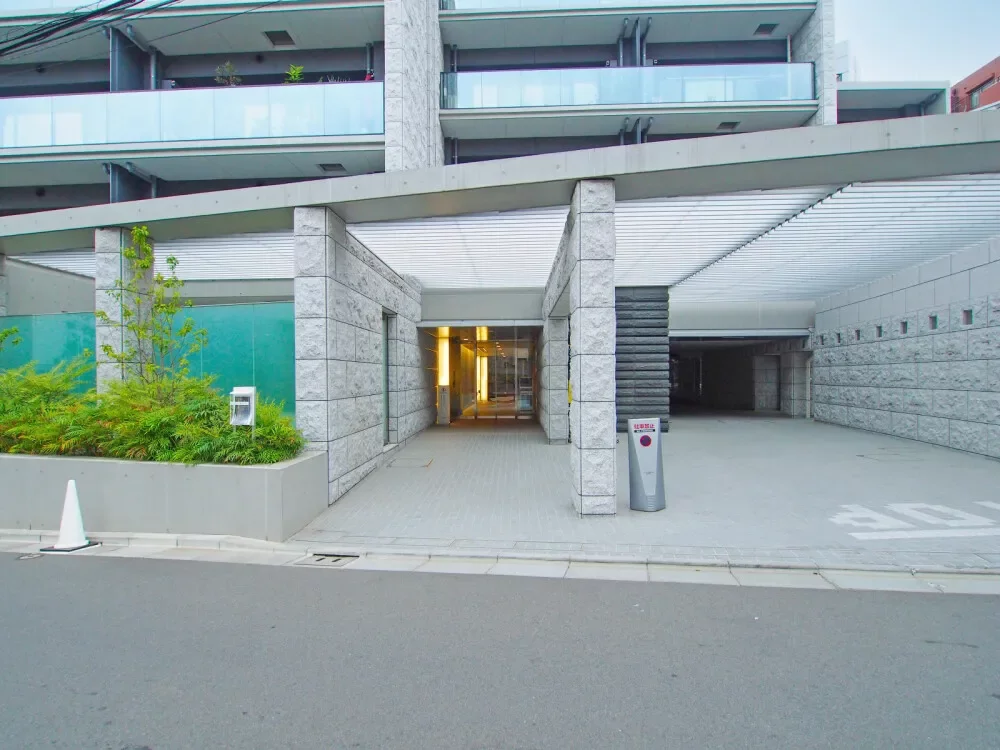 シティハウス神宮北参道 アプローチ