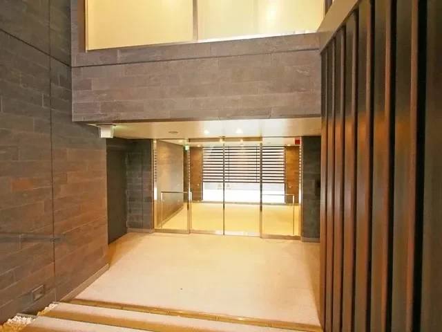 ザ・パークハウス　市谷甲良町 エントランス
