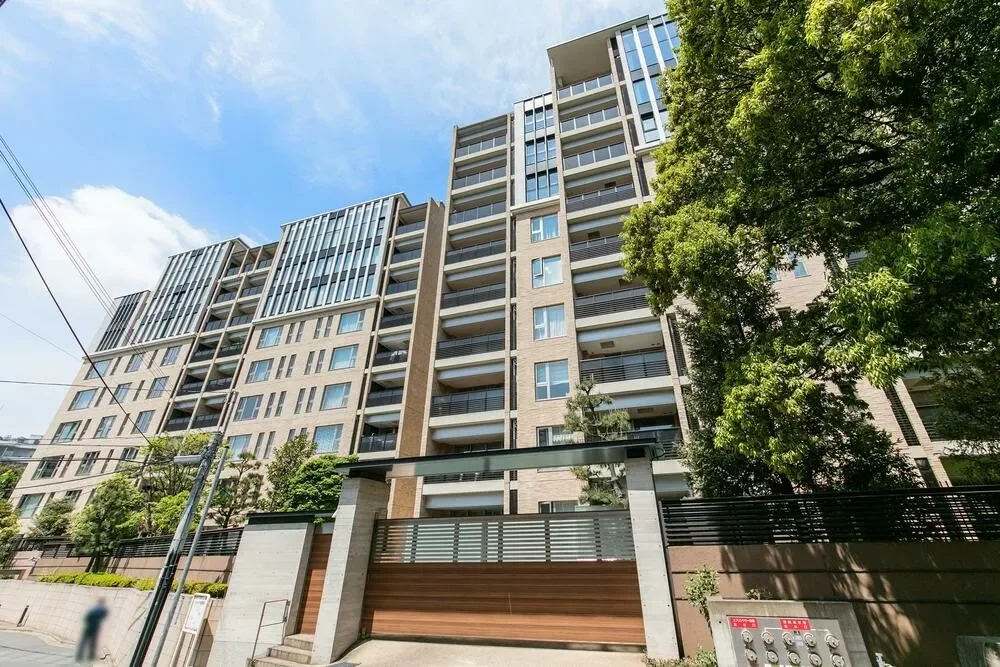 ブリスベージュ神宮前 外観