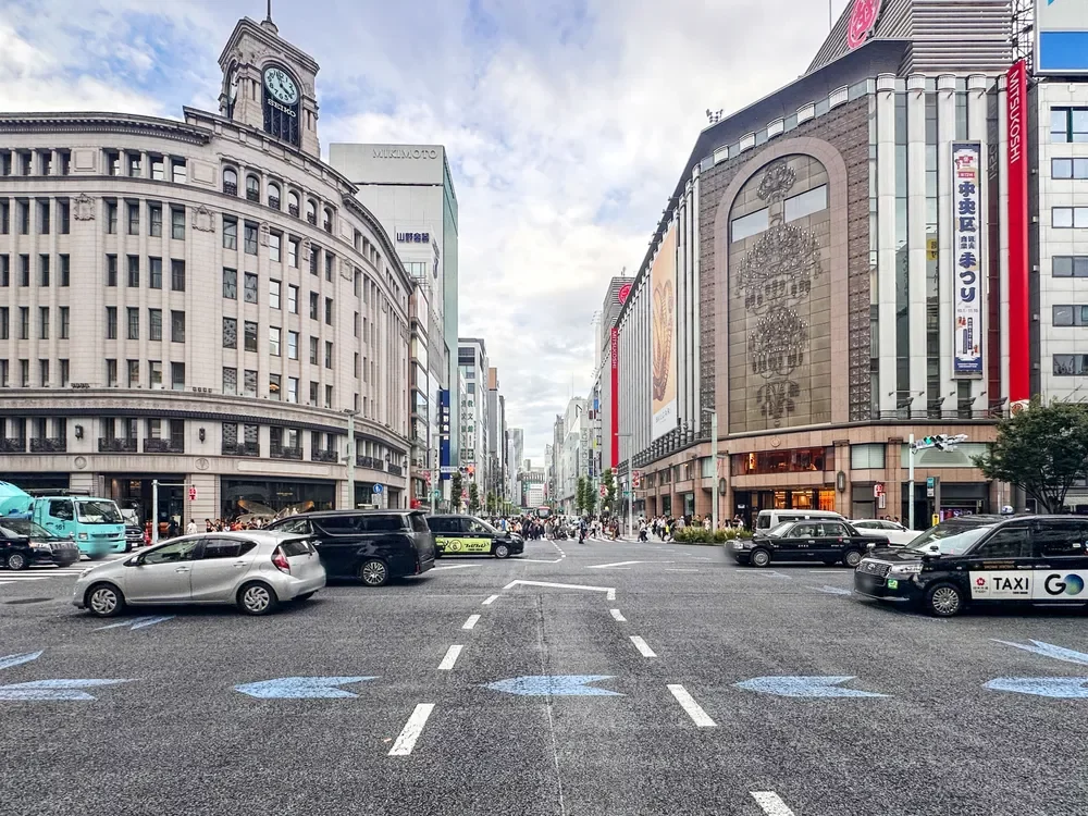 銀座四丁目交差点