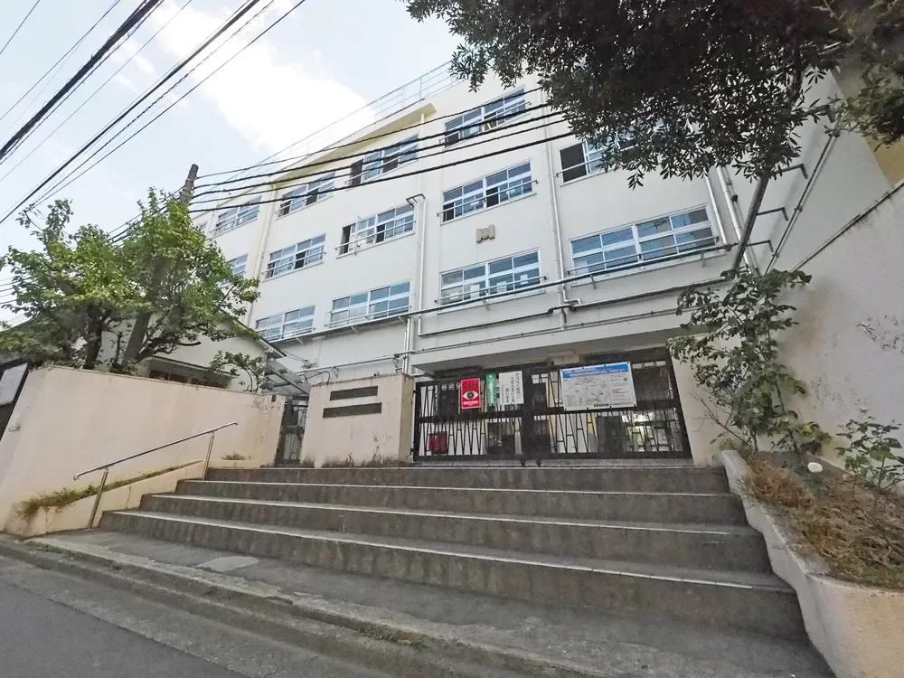 渋谷区立広尾中学校