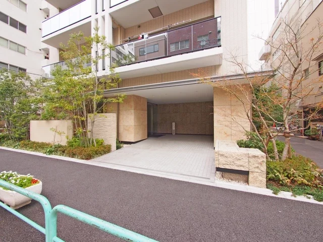 アトラス千代田御茶ノ水 アプローチ