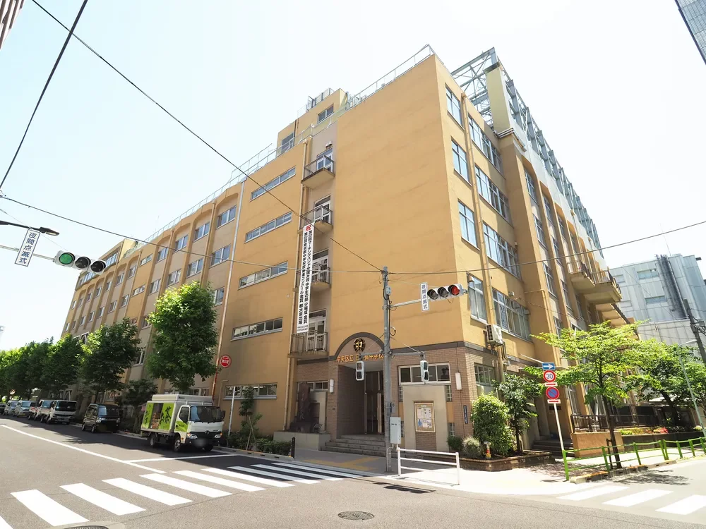 中央区立日本橋中学校