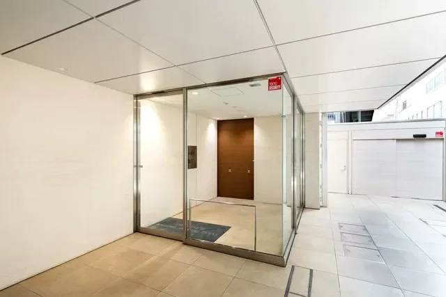 ドレッセ目黒大橋 プレヴィ エントランス