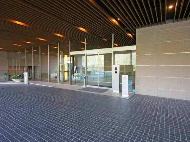 ガーデンヒルズ四ツ谷　エントランス