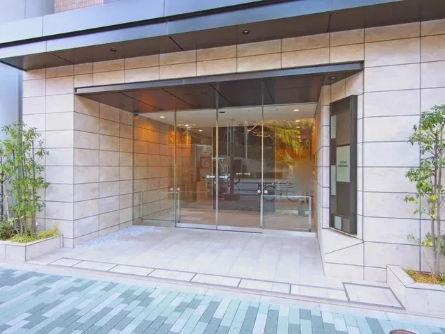 アトラス市ヶ谷 エントランス