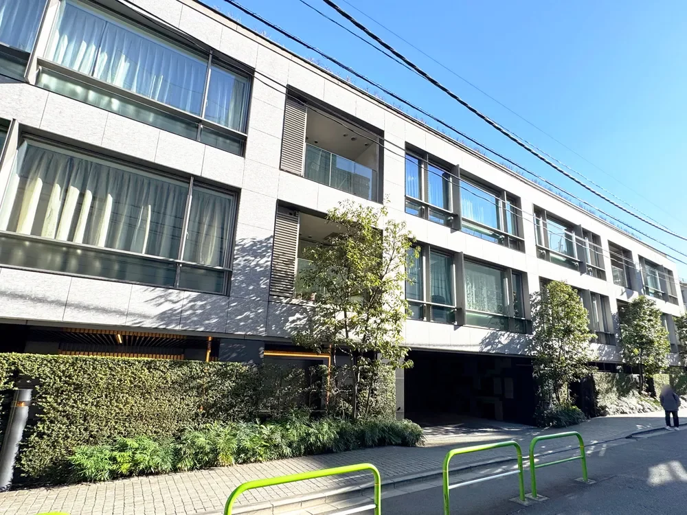 プラウド六本木 外観