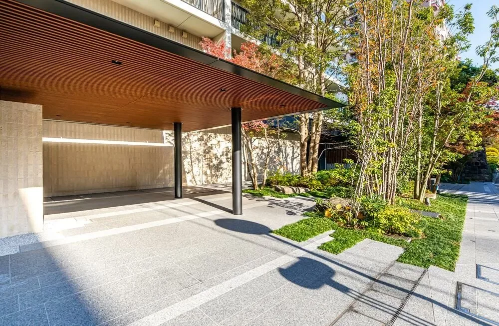 パークコート一番町 アプローチ