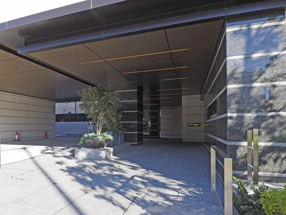 ブリリアタワー代々木公園クラッシィ アプローチ