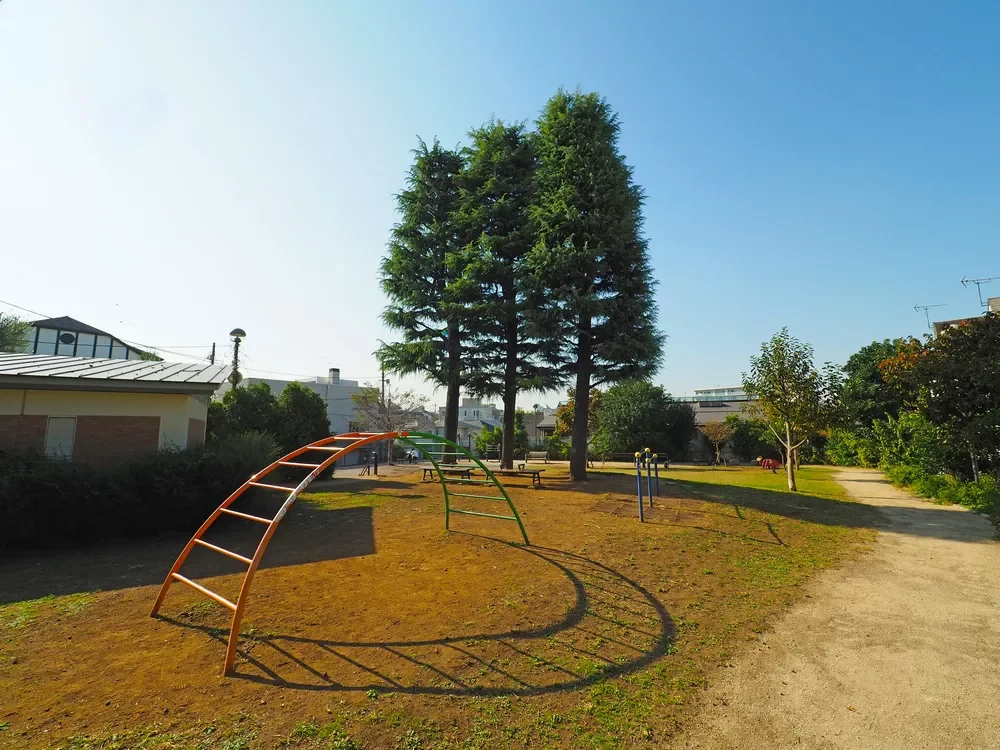 富ヶ谷三本杉公園