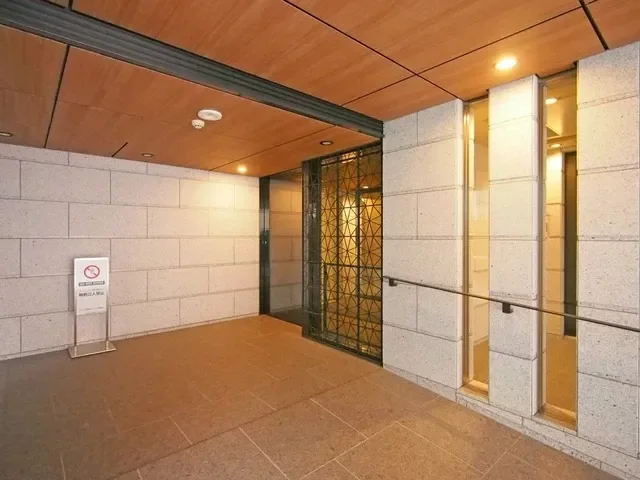 プラウド神楽坂マークス エントランス