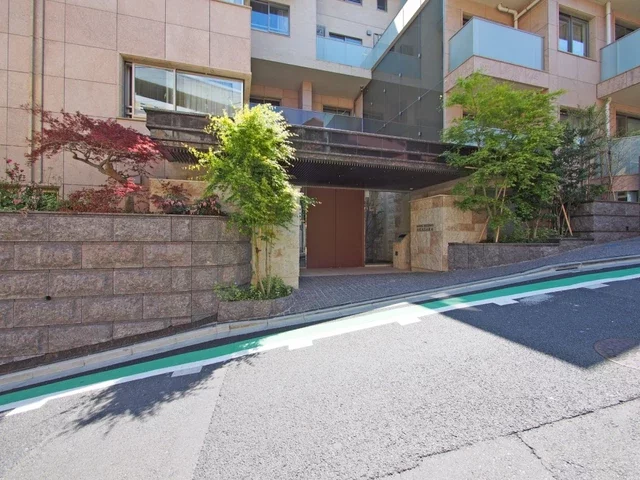 ロイヤルシーズン赤坂 エントランス