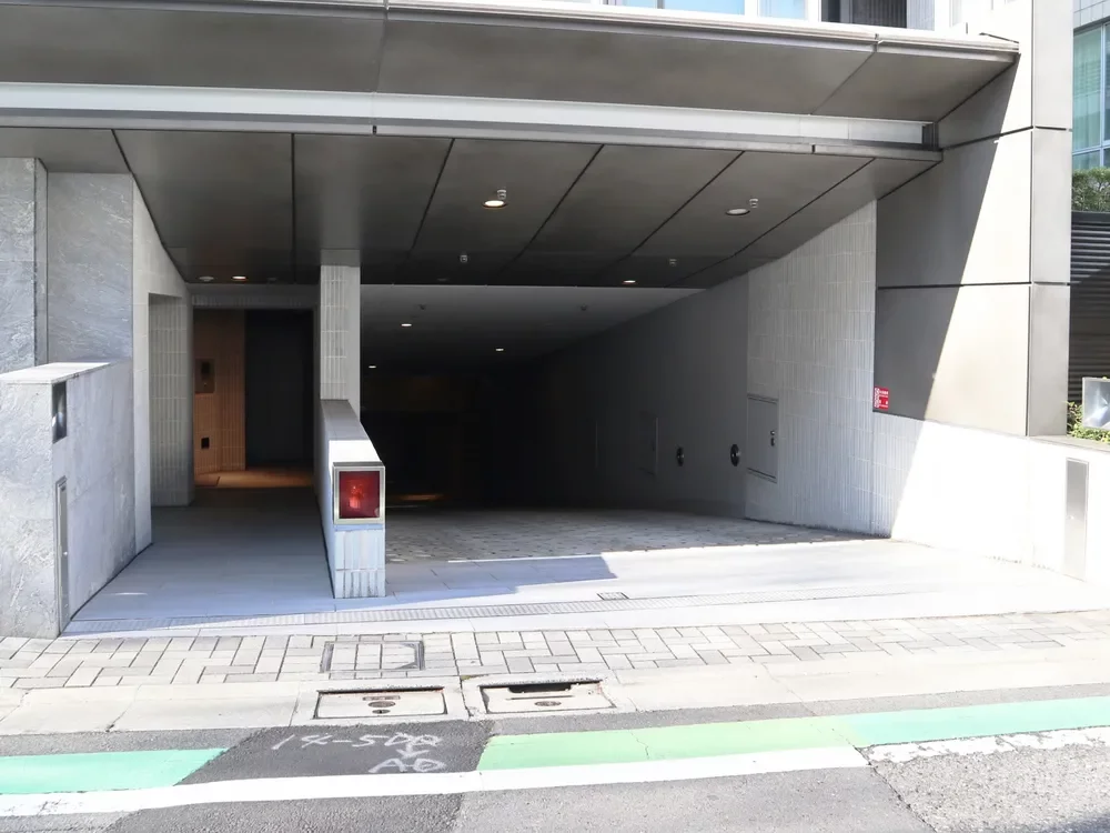 プラウド代官山猿楽町 地下駐車場