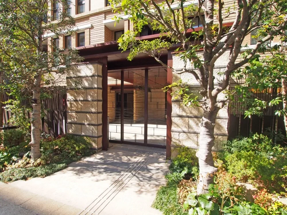 プレミスト九段 エントランス