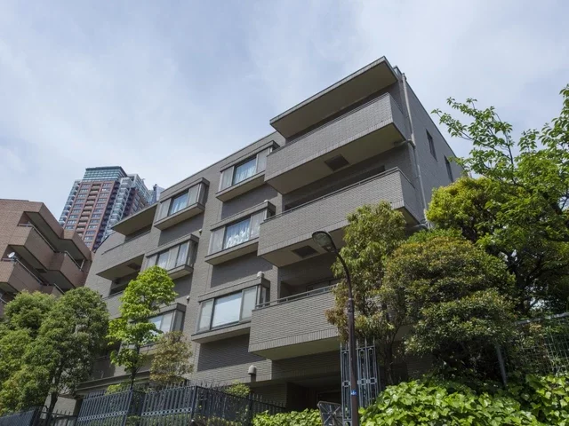 エル・コモド元麻布　外観