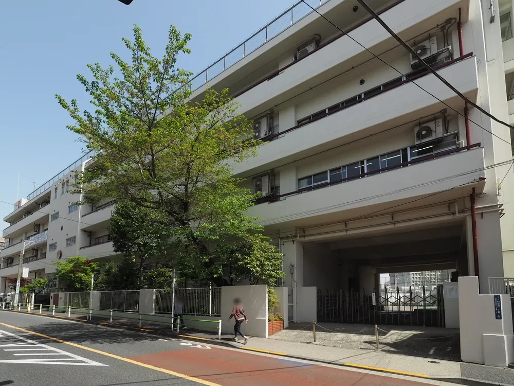 港区立白金小学校