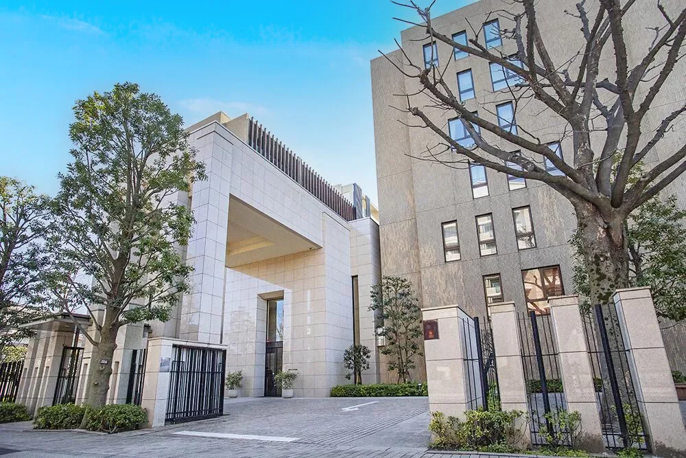 プラウド駒場 アプローチ