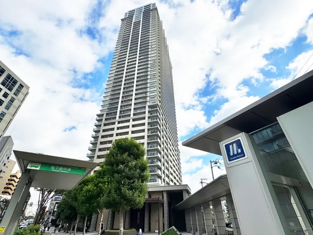 ブランズタワー梅田ノース 駅アプローチ
