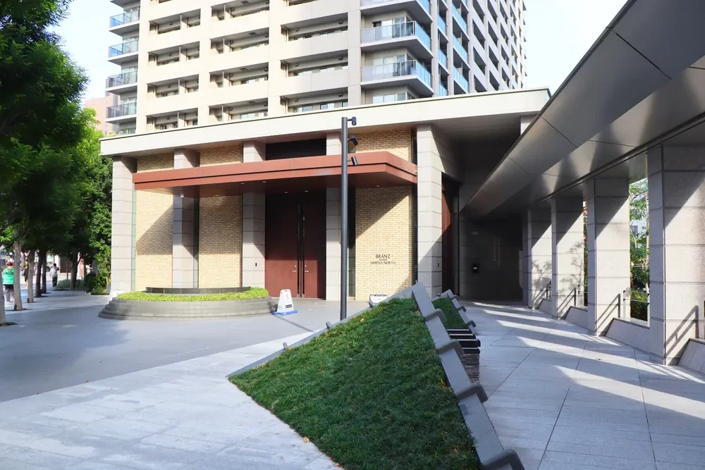 ブランズタワー梅田ノース ステーションアプローチ