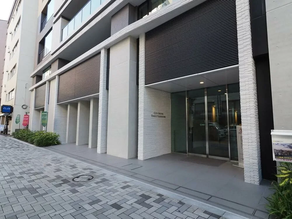 シティハウス東京八重洲通り アプローチ