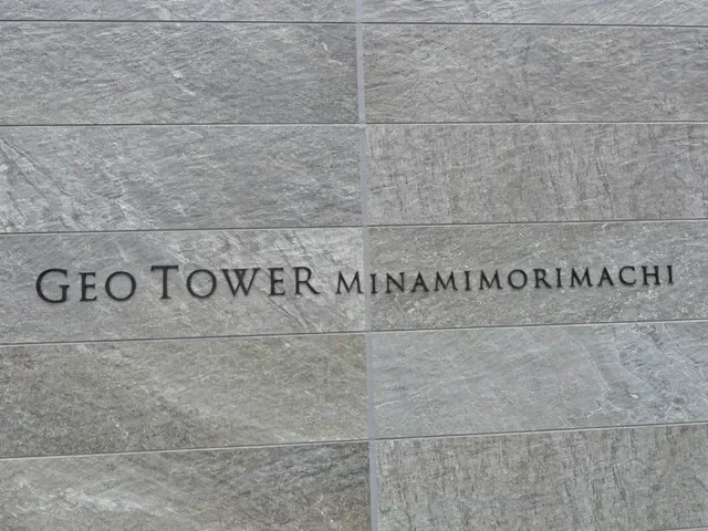 ジオタワー南森町 レリーフ