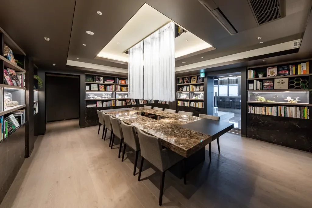 ブランズタワー豊洲 TSUTAYAセレクトのライブラリー