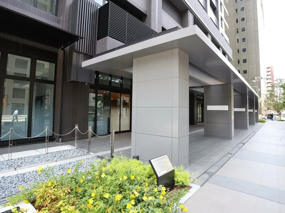 シティタワー大阪本町 アプローチ