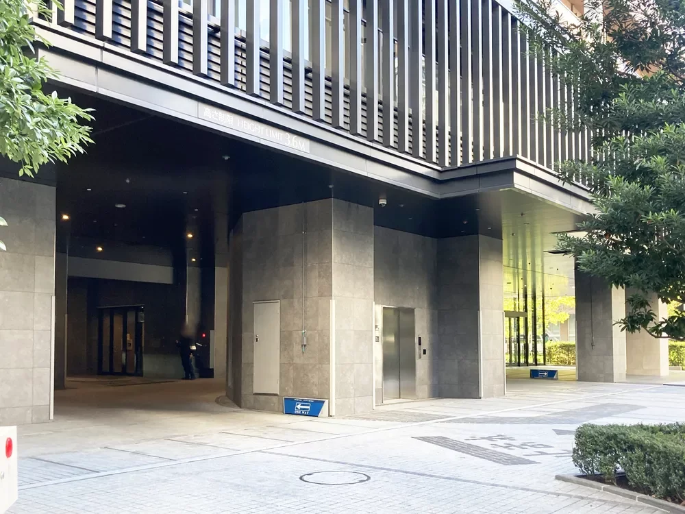 ブランズタワー芝浦 車寄せ